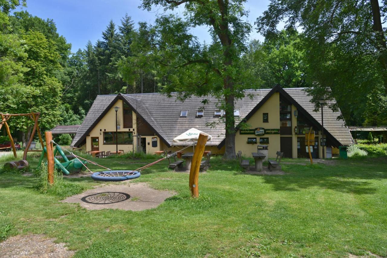 Penzion A Restaurace Pintovka Табор Экстерьер фото